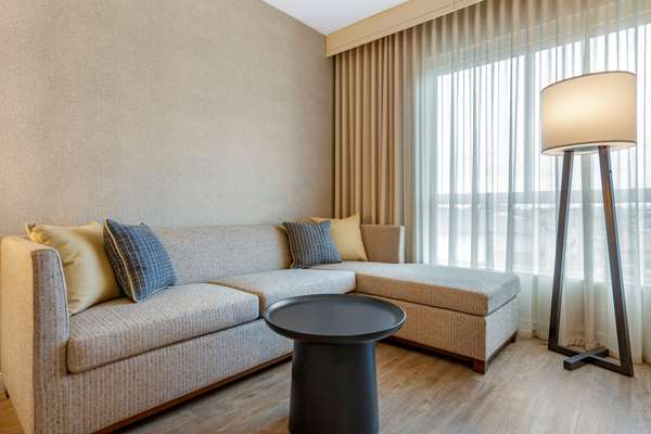 Suite - Cambria Hotel Sonoma Wine Country Rohnert Park