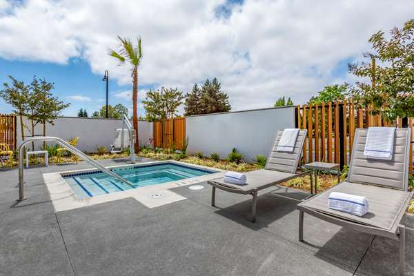 Pool - Cambria Hotel Sonoma Wine Country Rohnert Park