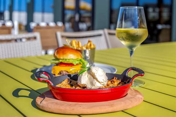 Restaurant - Cambria Hotel Sonoma Wine Country Rohnert Park