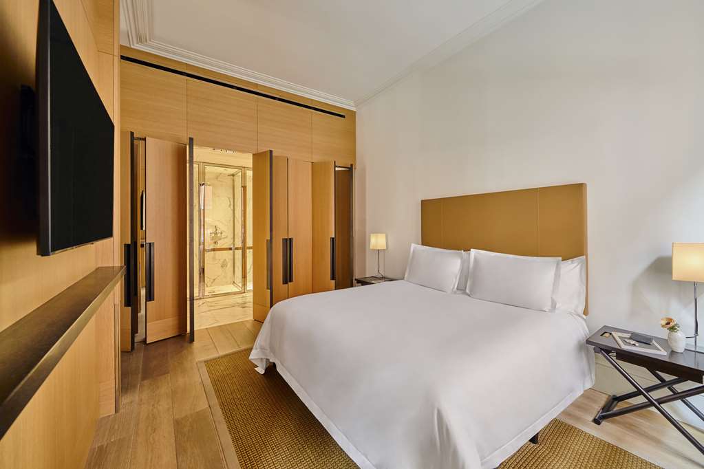 Guest photo