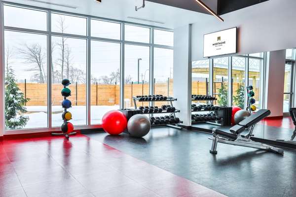 Fitness/ Exercise Room - Hotel Mortagne Boucherville