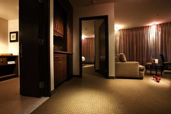  - Hotel Mortagne Boucherville