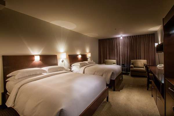  - Hotel Mortagne Boucherville