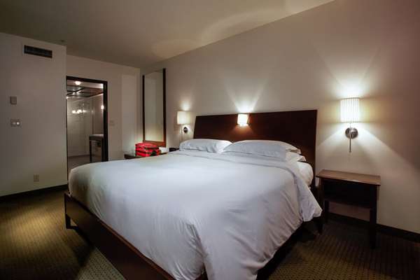  - Hotel Mortagne Boucherville