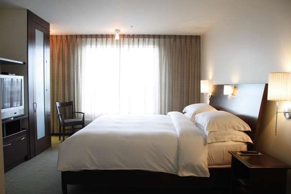  - Hotel Mortagne Boucherville