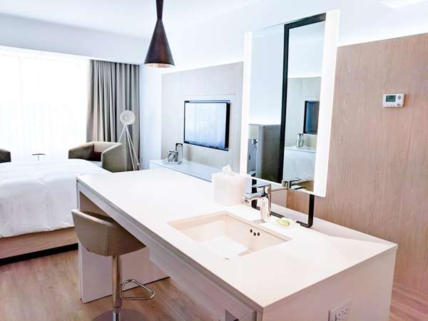  - Hotel Mortagne Boucherville