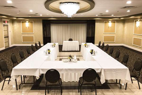  - Quality Inn & Conference Centre Festival Stratford