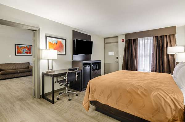 Suite - Quality Inn Bristol - I-81, Exit 74A