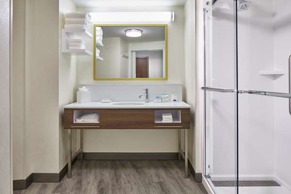  - Hampton Inn & Suites Midtown Atlanta - I-75 & I-85, Exit 250