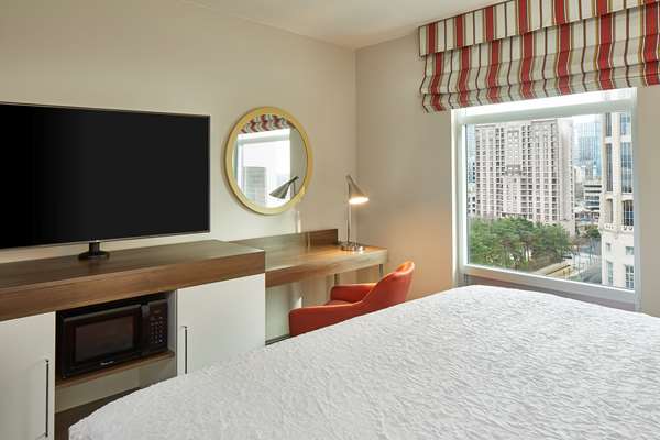  - Hampton Inn & Suites Midtown Atlanta - I-75 & I-85, Exit 250