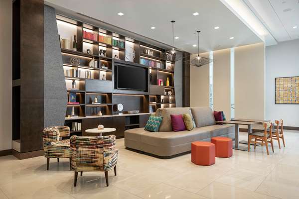  - Tru by Hilton Hotel & Convention Center Downtown Denver