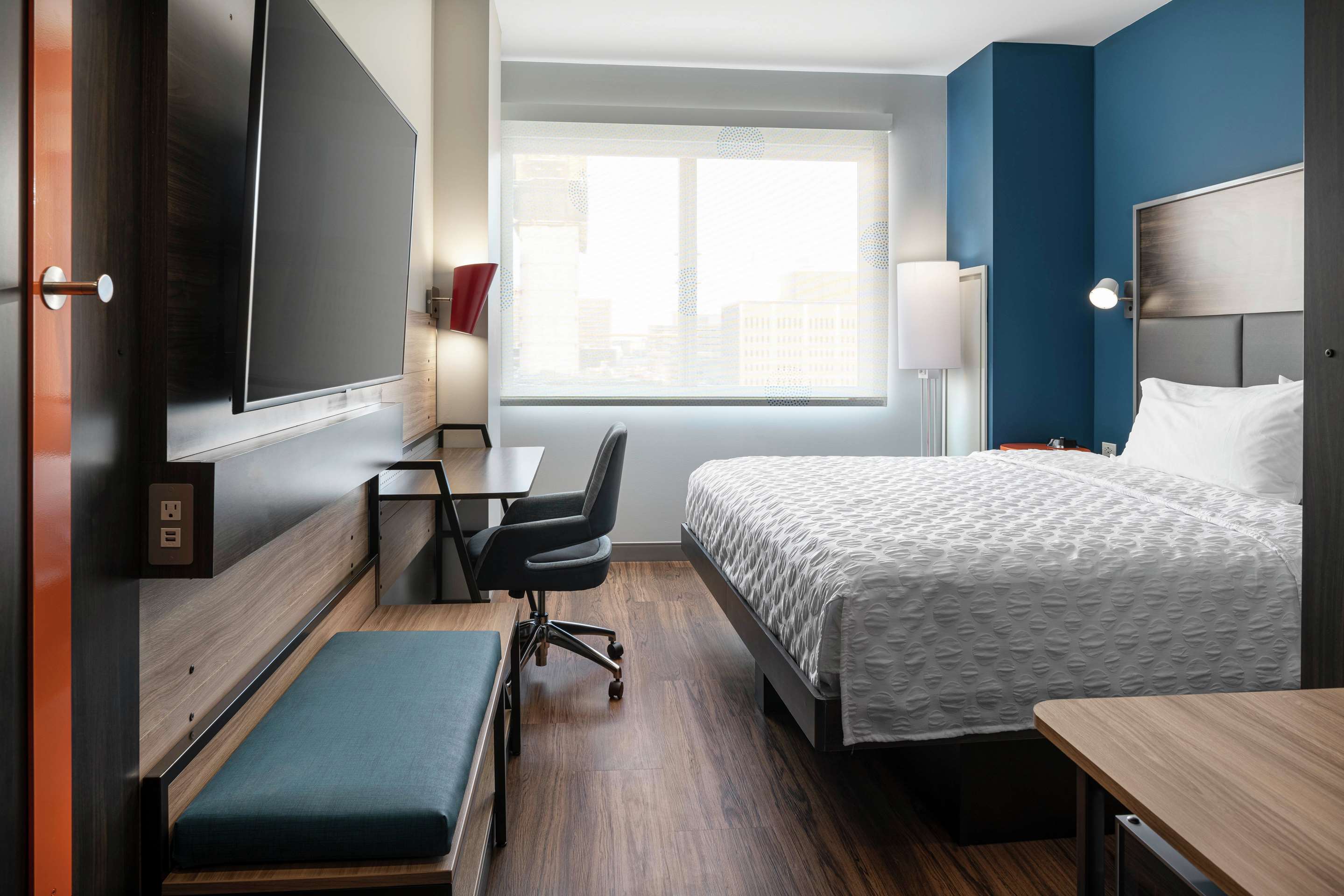 Guest room