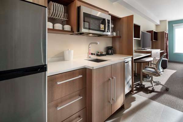  - Home2 Suites by Hilton & Convention Center Downtown Denver