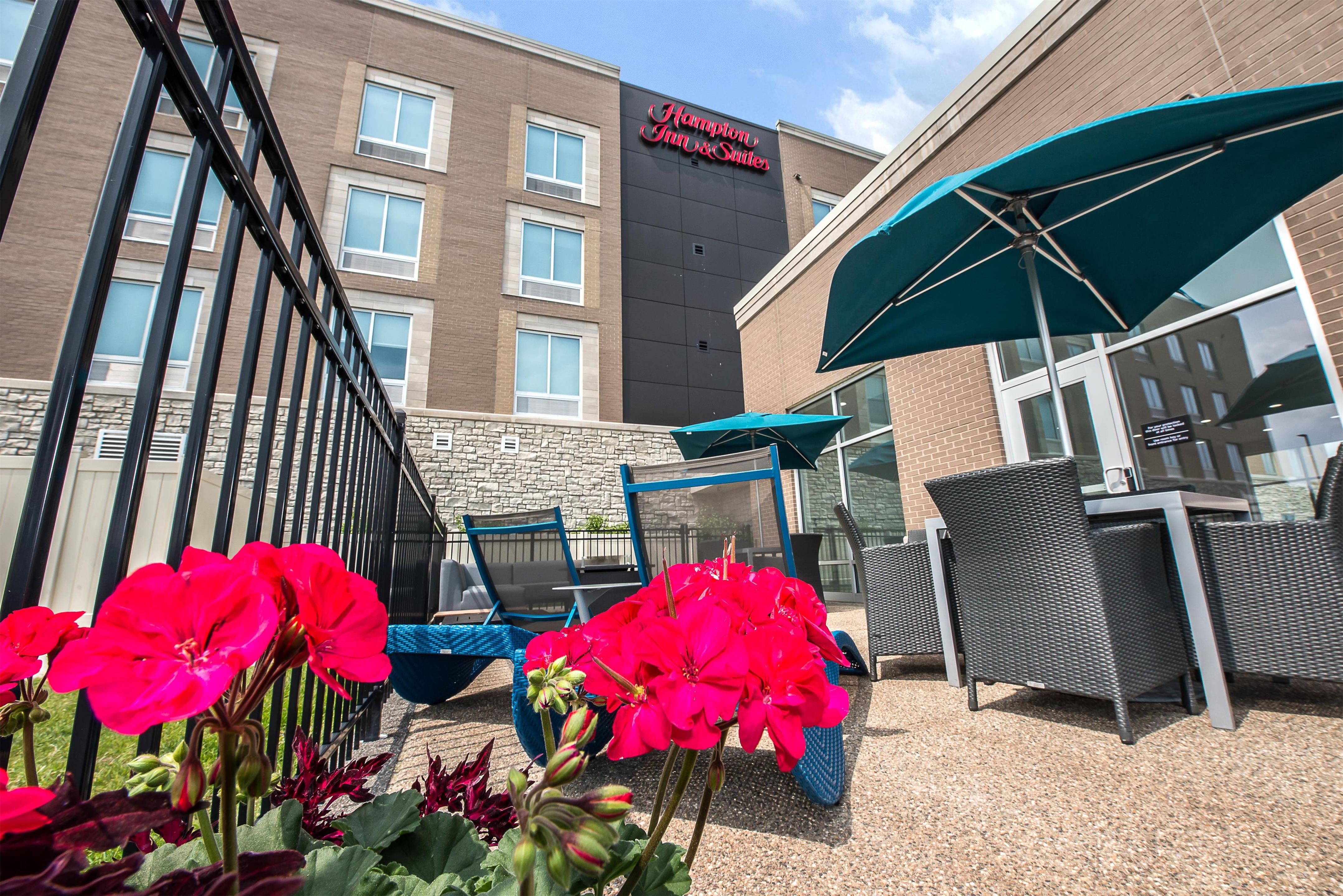 Exterior | Hampton Inn & Suites Howell