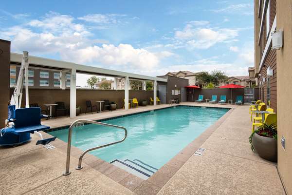 Pool - Home2 Suites by Hilton North Airport Phoenix