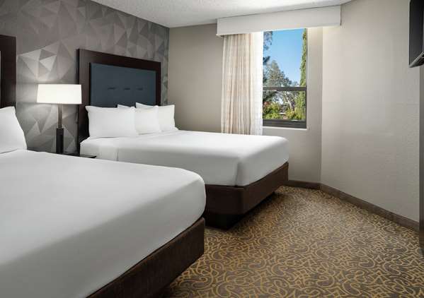  - Embassy Suites East Tucson