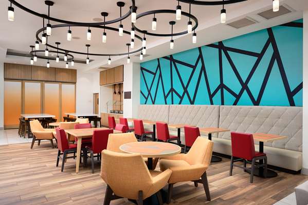 Restaurant - Hilton Garden Inn Papermill Drive Knoxville - I-40 & I-75, Exit 383