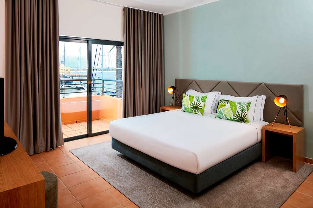 NH Marina Portimao Resort-guestroom-Guest Room,On-Site.jpg