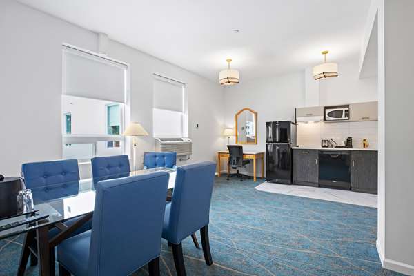  - Crown Columbia Hotel Trail