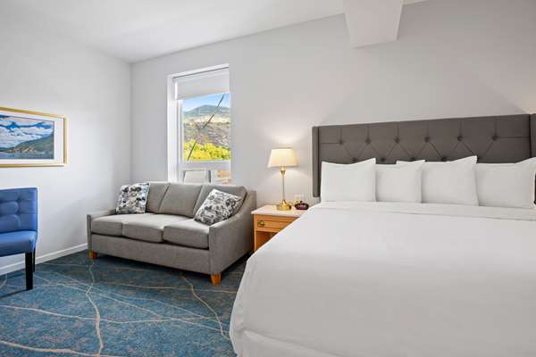  - Crown Columbia Hotel Trail