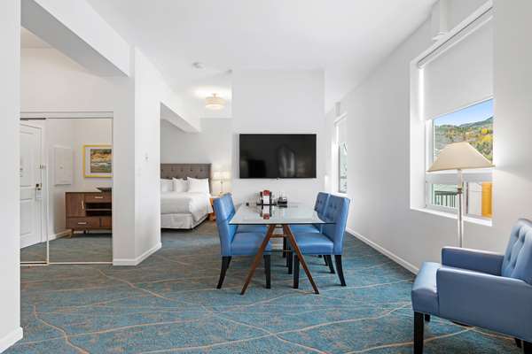  - Crown Columbia Hotel Trail