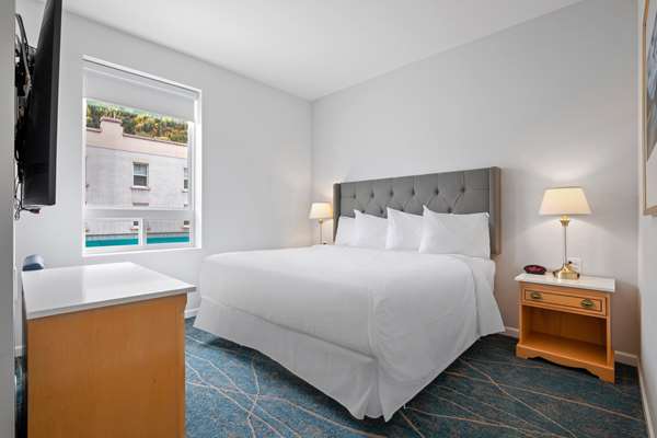  - Crown Columbia Hotel Trail