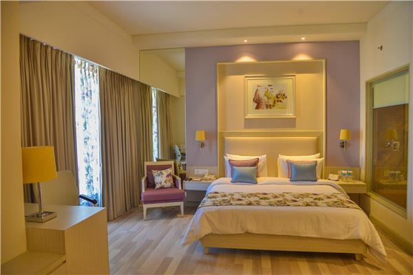 Hotel Efcee Sarovar Portico Bhavnagar