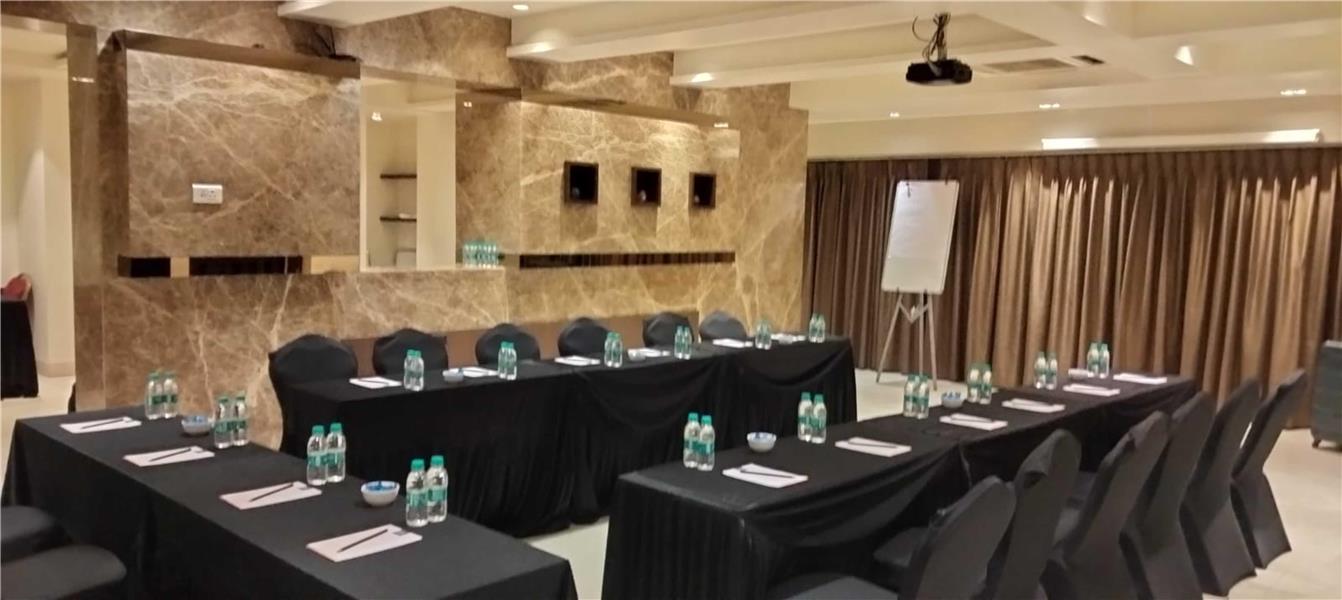 HOTEL RESIDENCY SAROVAR PORTICO MUMBAI