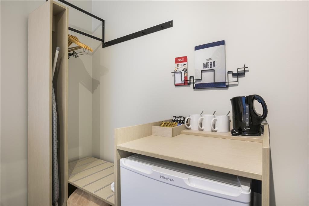 NIGHTCAP AT PLAYFORD TAVERN-guestroom-Guest Room,Guest Room Amenity,On-Site.jpg