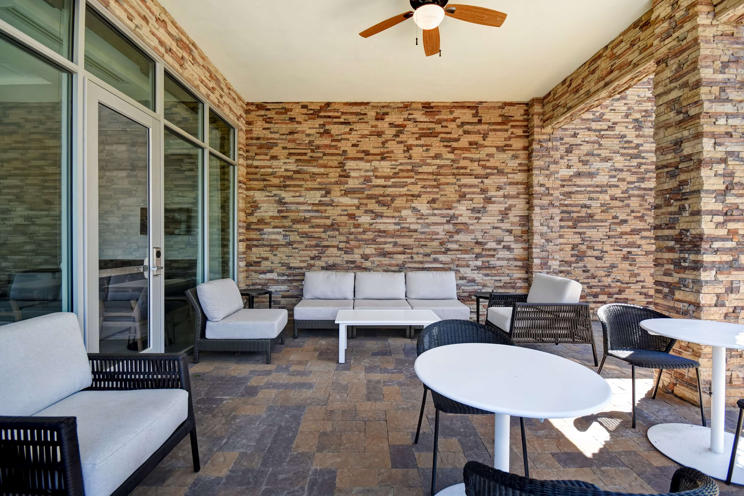 Exterior | Hyatt Place Huntsville/ Research Park/ Redstone