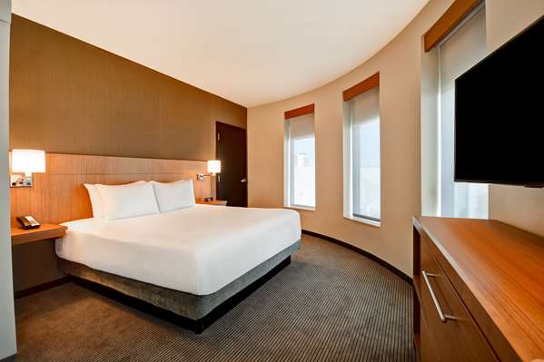 Suite - Hyatt Place Hotel Research Park Huntsville