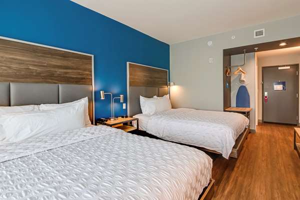  - Tru by Hilton Clarksville - I-24, Exit 4