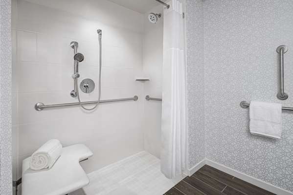  - Hampton Inn Boston Woburn - I-95, Exit 54