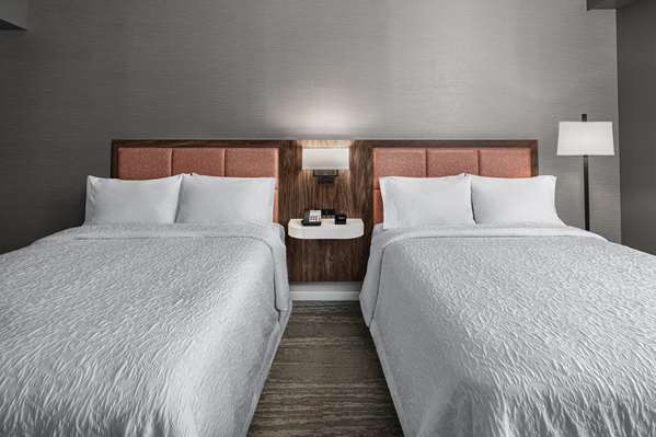  - Hampton Inn Boston Woburn - I-95, Exit 54