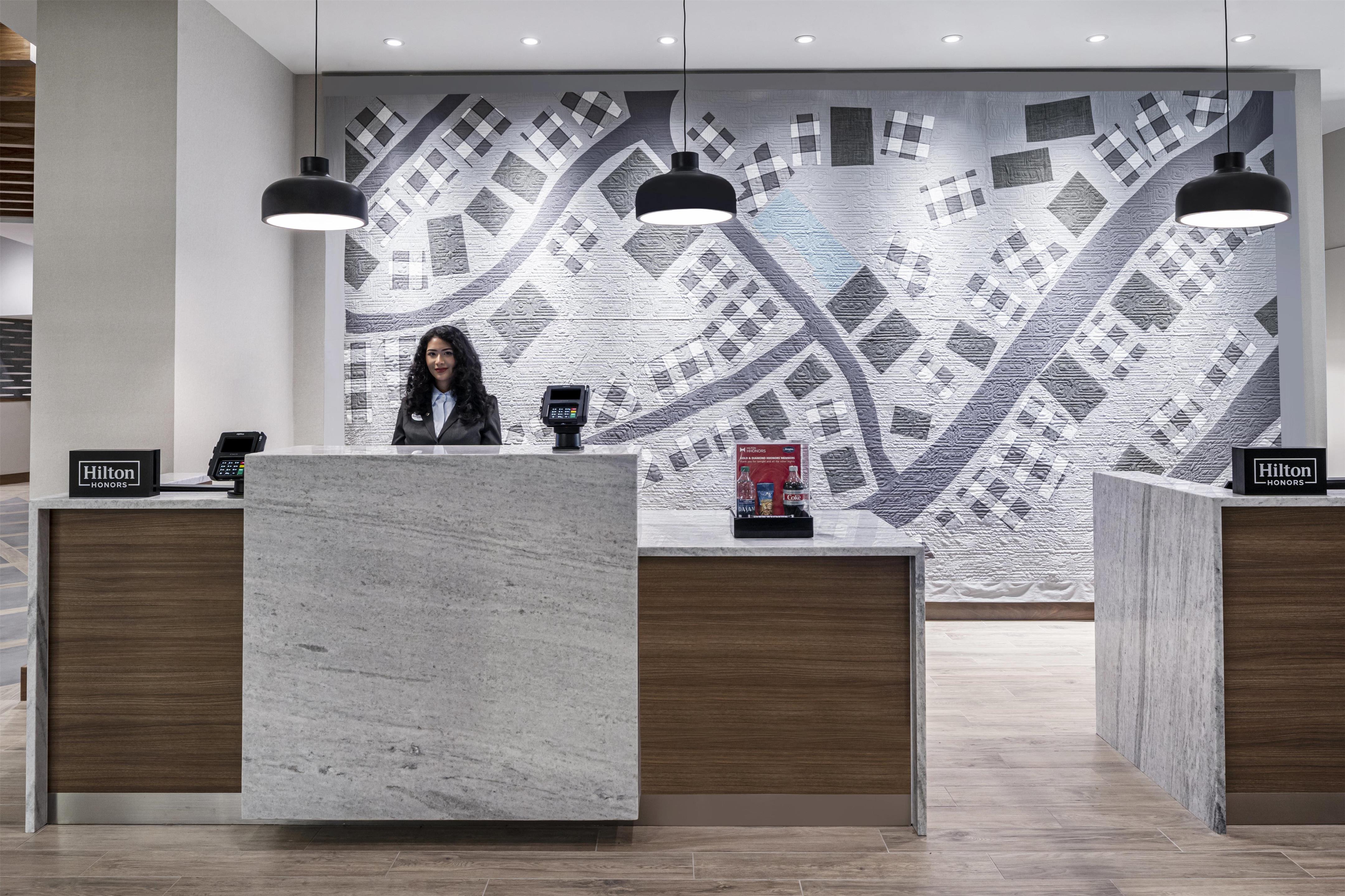 Reception | Hampton Inn Boston Woburn