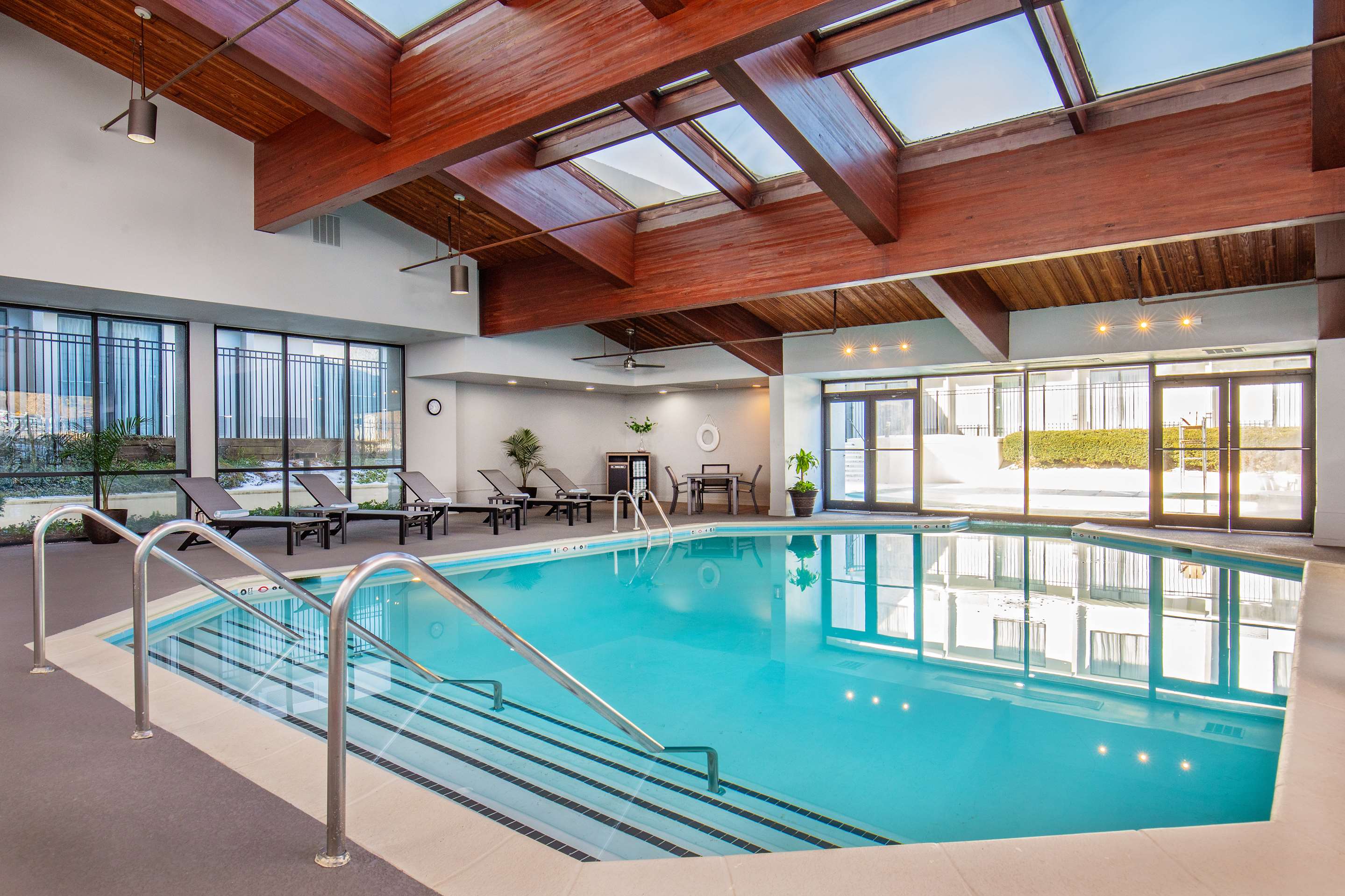 Pool | DoubleTree by Hilton Washington DC North/Gaithersburg