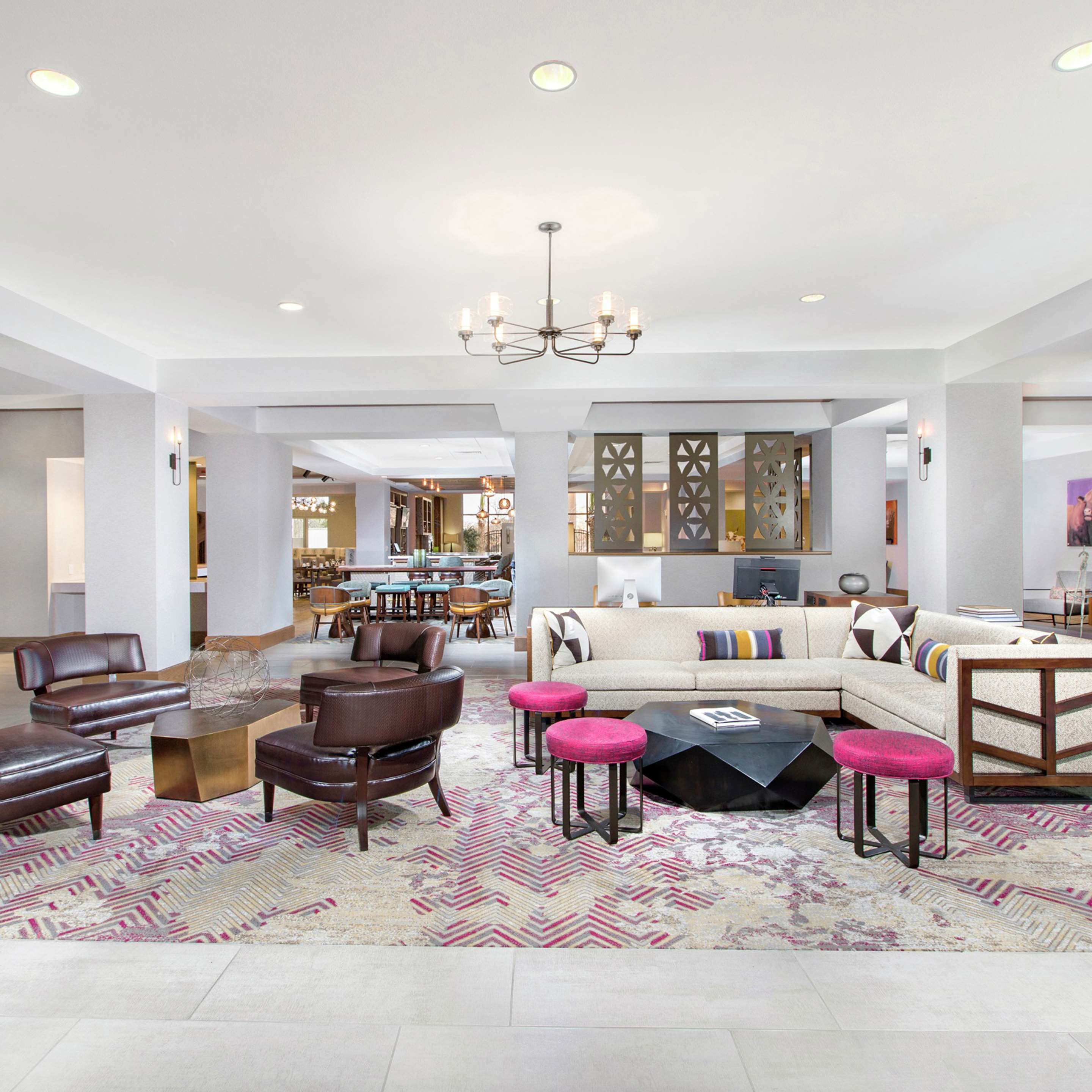 Lobby | DoubleTree by Hilton San Antonio Northwest - La Cantera