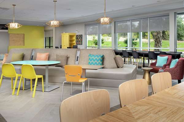  - Home2 Suites by Hilton Lakeland Seaworld San Antonio