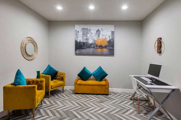 Conference Area - Super 8 Hotel North Kingwood - I-69, Exit 153