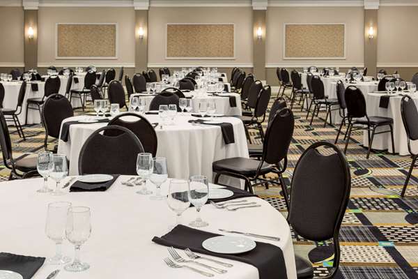  - Royal Hotel Edmonton Airport Leduc