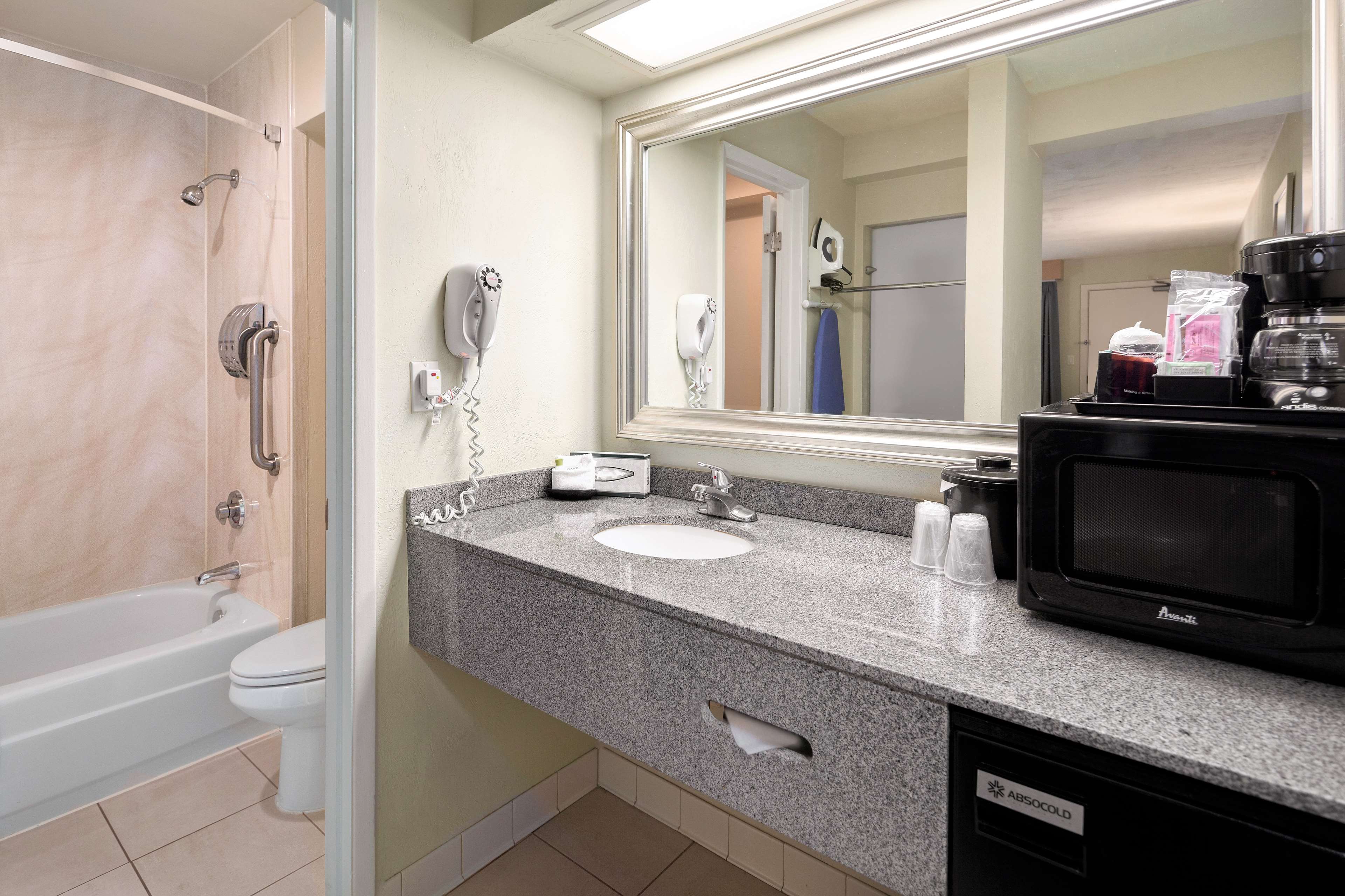 Hotel Nexus, BW Signature Collection Room Type - Suite-2 Queen Beds, Non-Smoking, Sofabed, Dining Room, Top Floor, Kitchenette, 2 Flat Screen Tvs Hotel Nexus, BW Signature Collection Room Type - Suite-2 Queen Beds, Non-Smoking, Sofabed, Dining Room, Top Floor, Kitchenette, 2 Flat Screen Tvs