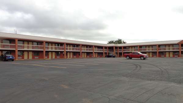 Exterior view - SureStay Hotel by Best Western Childress