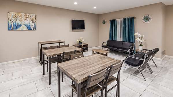 Amenities - SureStay Hotel by Best Western Orange - I-10, Exit 877