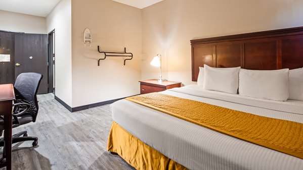  - SureStay Hotel by Best Western Orange - I-10, Exit 877