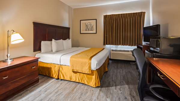  - SureStay Hotel by Best Western Orange - I-10, Exit 877