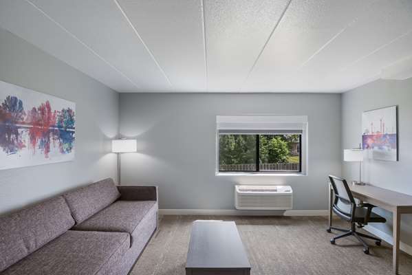  - Best Western Fort Wayne I-69 Hotel - I-69, Exit 316