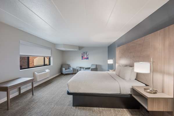  - Best Western Fort Wayne I-69 Hotel - I-69, Exit 316