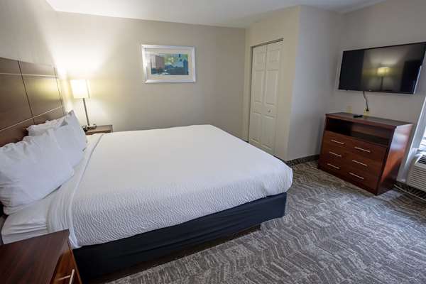  - Best Western Plus Vermilion River Inn & Suites Lafayette