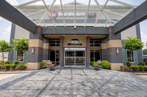 Exterior view - Best Western Plus Vermilion River Inn & Suites Lafayette