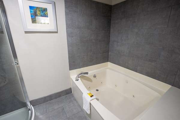 Suite - Best Western Plus Vermilion River Inn & Suites Lafayette